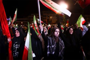 அமெரிக்காவுக்கு எதிரான போரில் வரலாற்று வெற்றி: ஈரான் அரசு அறிக்கை!