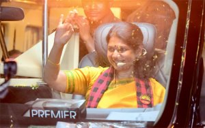 தோல்வி பயத்தில் தரம் தாழ்ந்து பேசும் எடப்பாடி பழனிசாமி: கனிமொழி எம்.பி. காட்டம்!